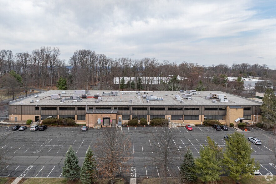 More Photos Of 35 Technology Dr, Warren Office For Lease