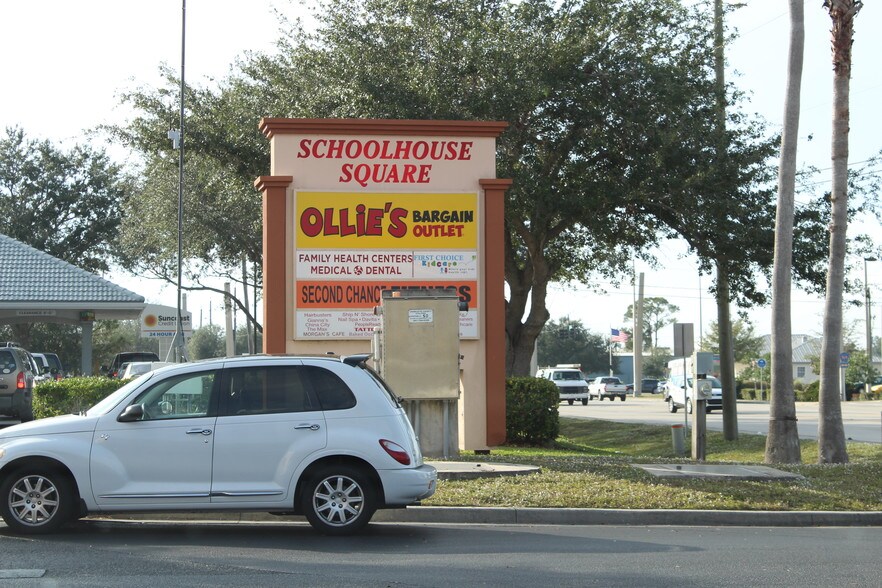 More Photos Of 4300 Kings Hwy, Port Charlotte Unknown For Lease