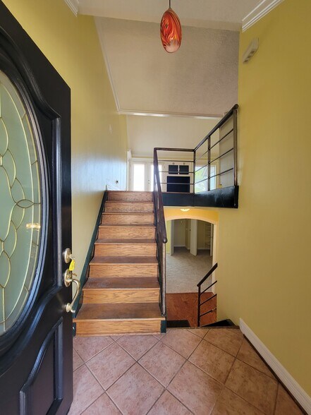 More Photos Of 2318 Crows Nest Dr, League City Specialty For Sale