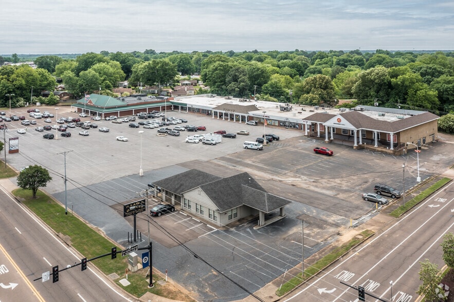 More Photos Of 8535-8595 Highway 51 N, Southaven Unknown For Lease