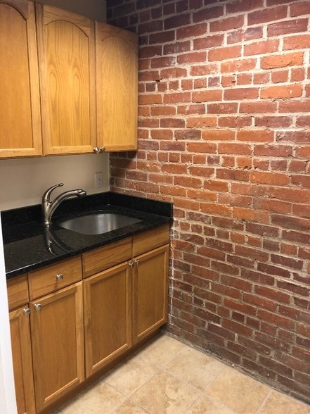 More Photos Of 1212 Hancock St, Quincy Office For Lease