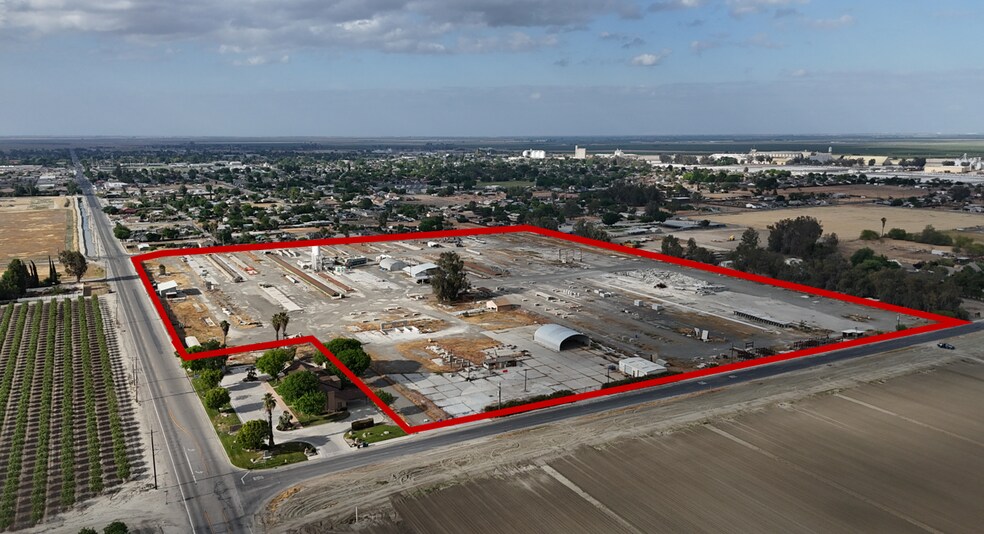 Primary Photo Of 2323 Dairy Ave & 1990 Pueblo Ave, Corcoran Land For Sale