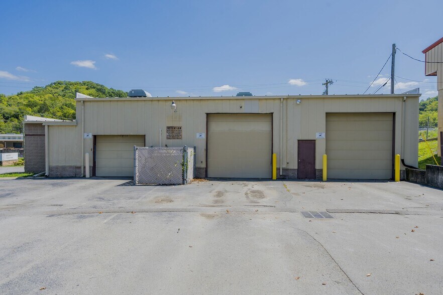 More Photos Of 3494 Dickerson Pike, Nashville Service Station For Sale