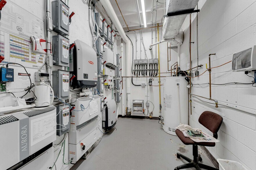 More Photos Of 10 Binnington Crt, Kingston Distribution For Sale