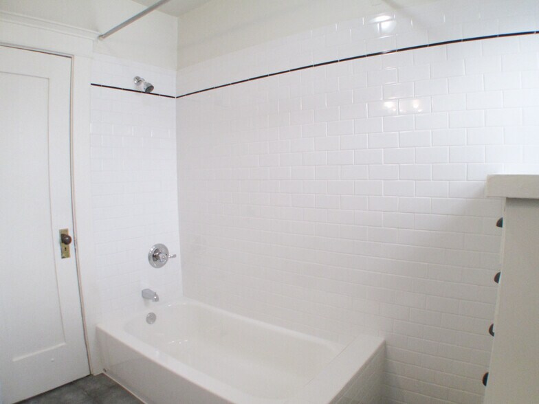 More Photos Of 440 N Zona Ct, Long Beach Multifamily For Sale