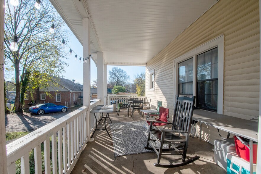 More Photos Of 928 Mcferrin Ave, Nashville Office Residential For Lease