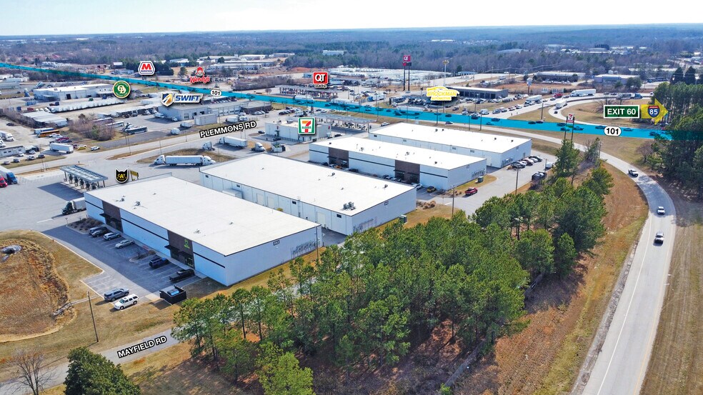 More Photos Of 252 Plemmons Rd, Duncan Unknown For Lease