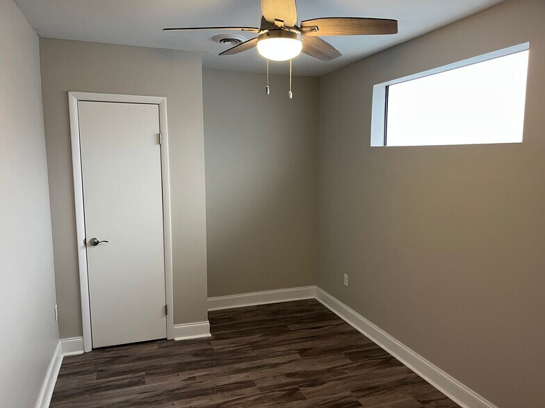 More Photos Of 815 E 66th St, Savannah Medical For Lease