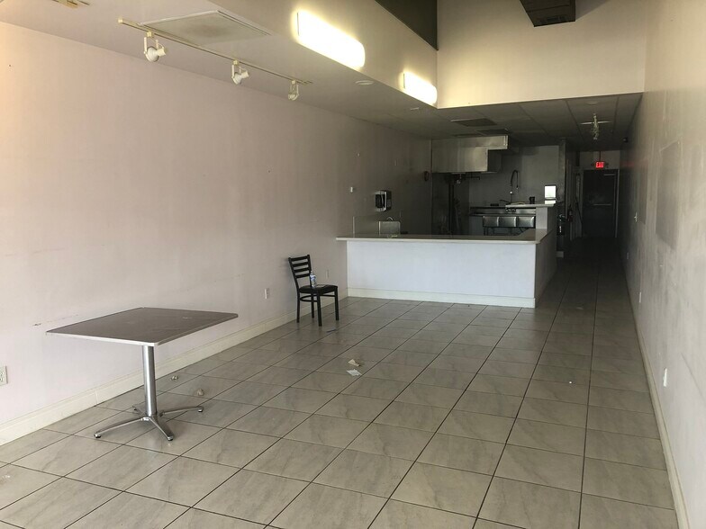 More Photos Of 4500-4506 Highway 6, Sugar Land Freestanding For Lease