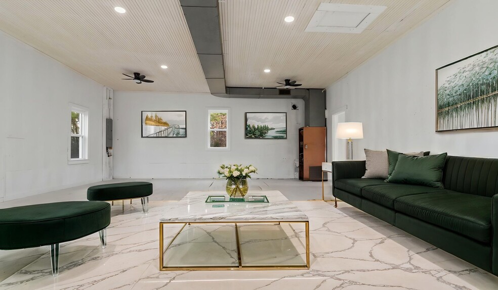 More Photos Of 3104 Tucker Hill Rd, Kinsale Warehouse For Sale