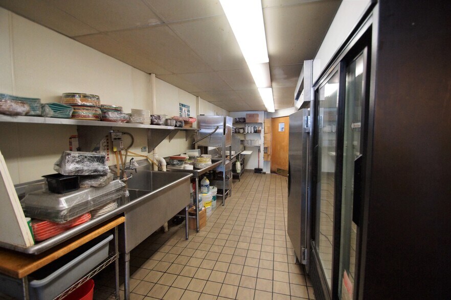 More Photos Of 7094 Eastlake Rd, Lisbon Restaurant For Sale