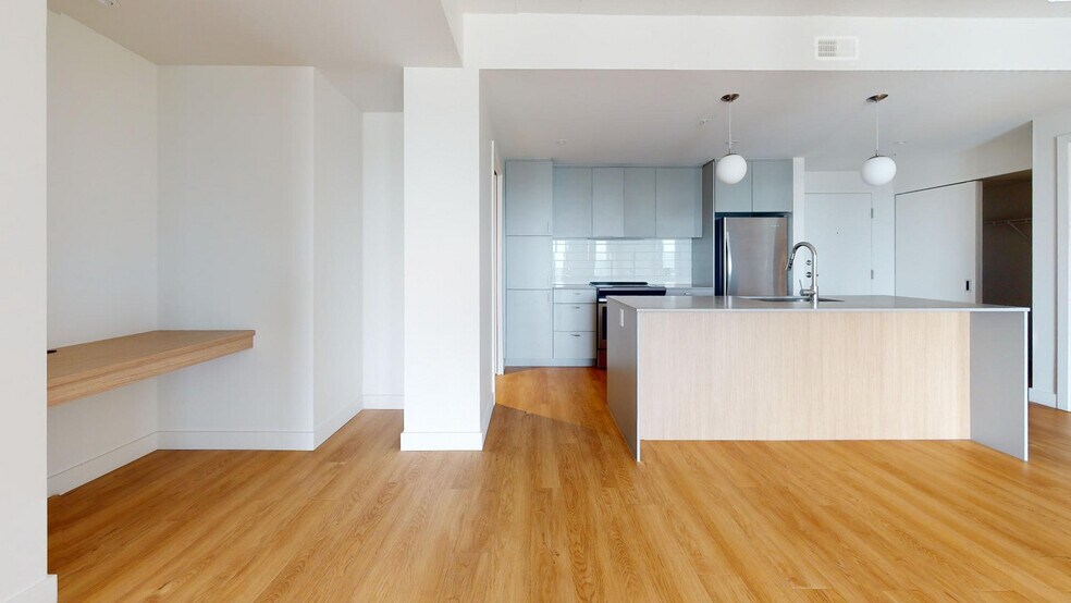 More Photos Of 8405 Pl Saint-Charles, Brossard Apartments For Lease