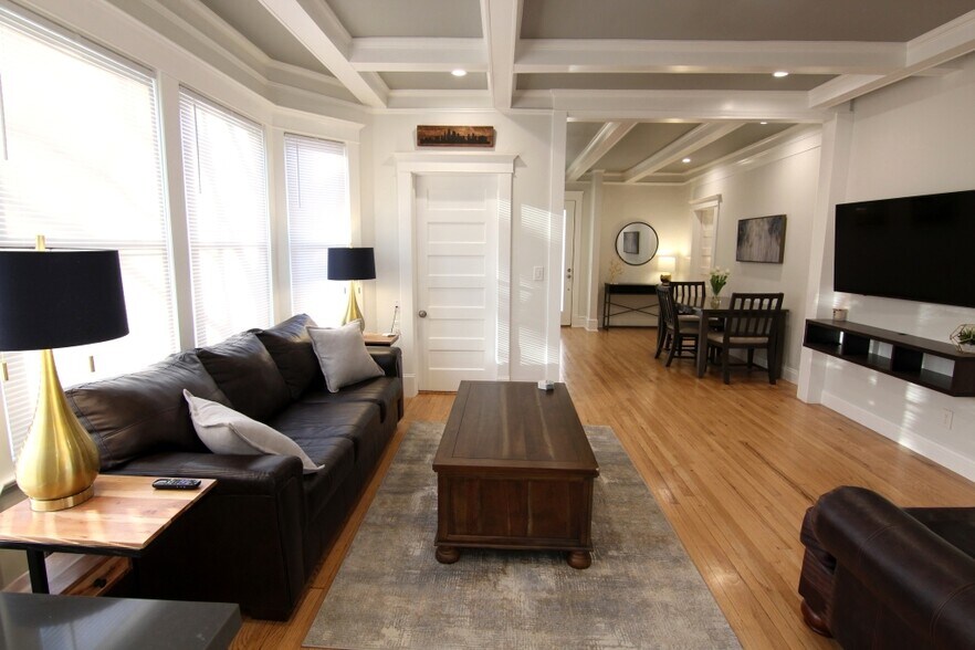 More Photos Of 901-903 39th St, Kansas City Multifamily For Sale