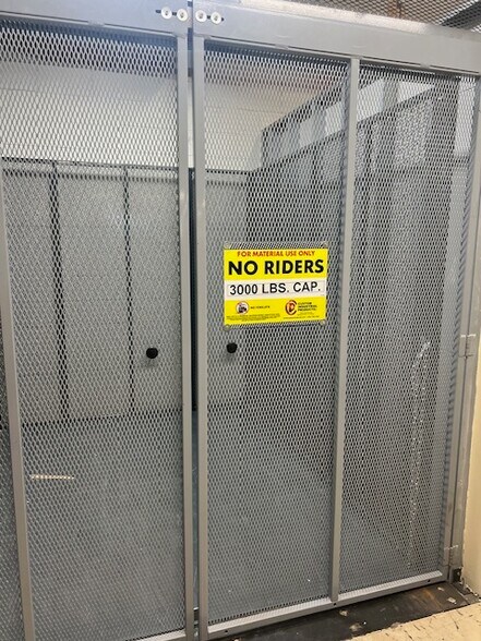 More Photos Of 470 Southbridge St, Auburn Freestanding For Sale