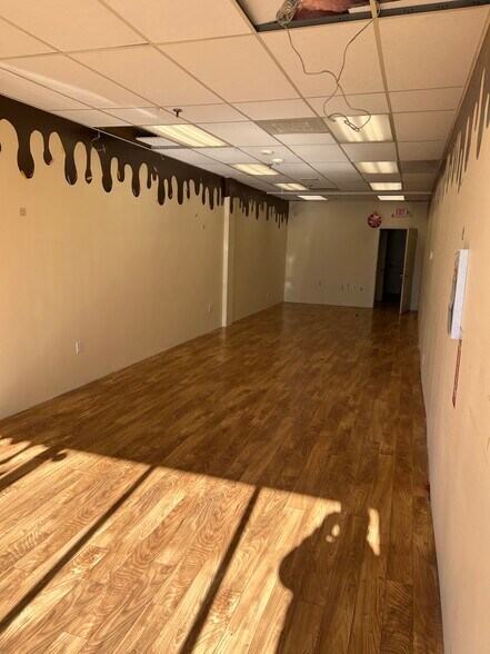 More Photos Of 1139-1141 Jericho Tpke, Commack General Retail For Lease