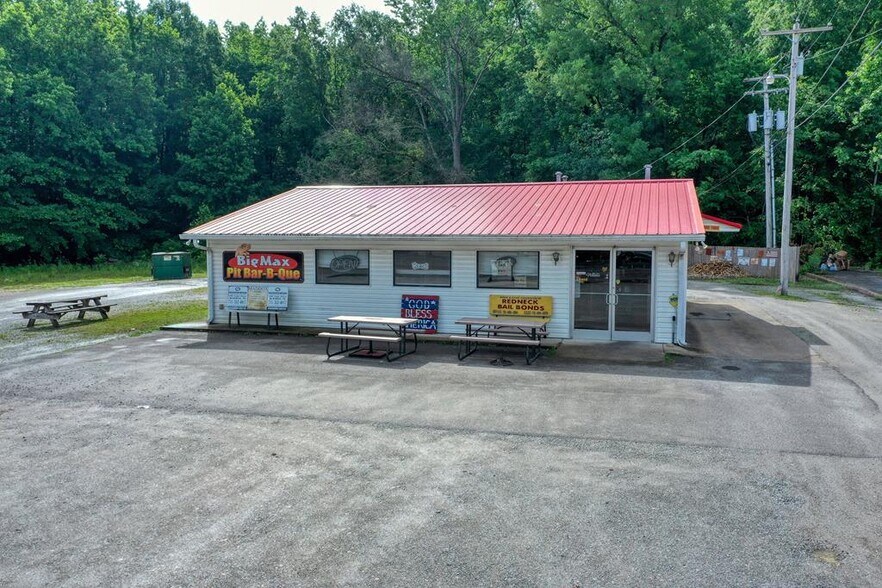 Primary Photo Of 19062 Main St W, Huntingdon Specialty For Sale