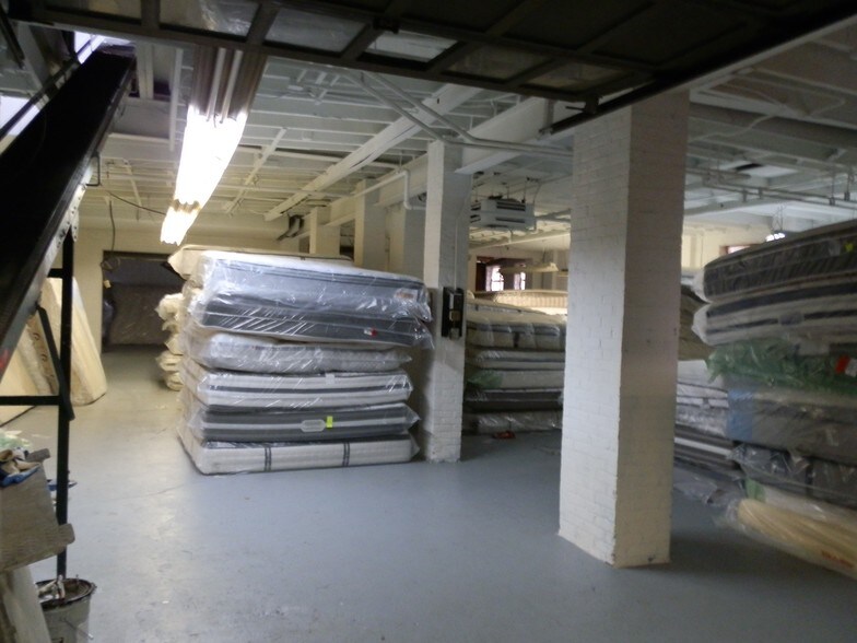 More Photos Of 413 Florence Ave, Hillside Warehouse For Lease