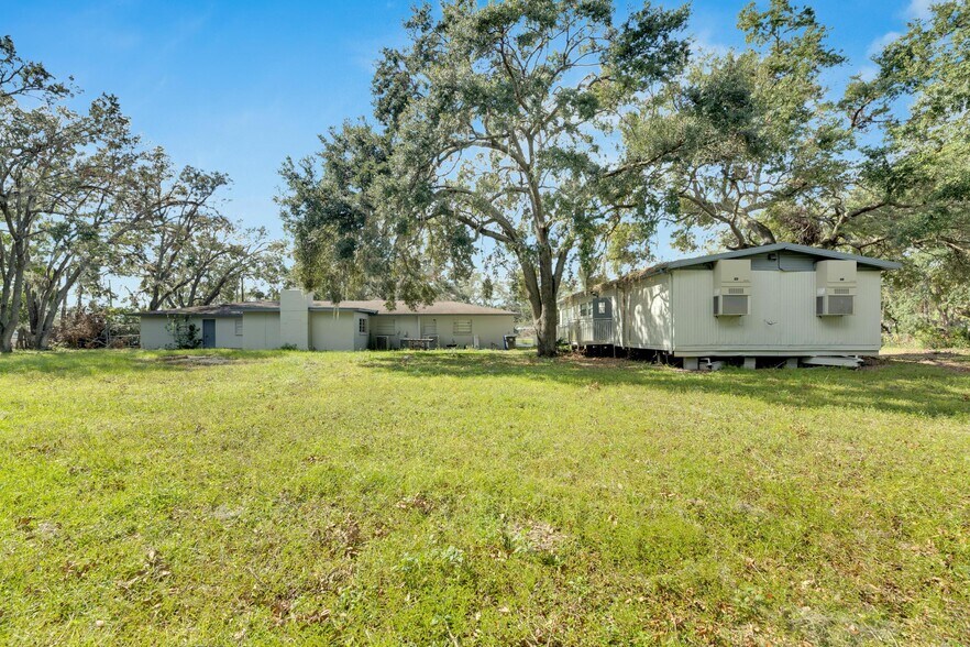 More Photos Of 3001 S Kings Ave, Brandon Religious Facility For Sale