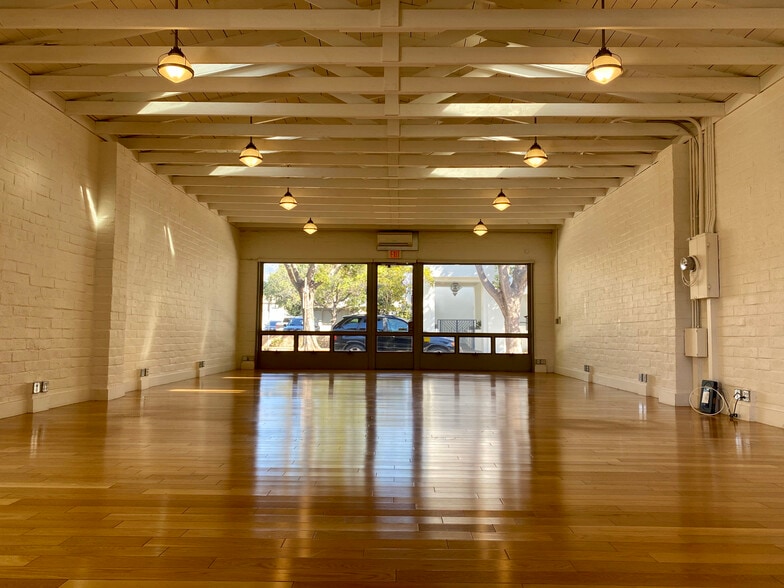 More Photos Of 911 De la Vina St, Santa Barbara Office For Lease