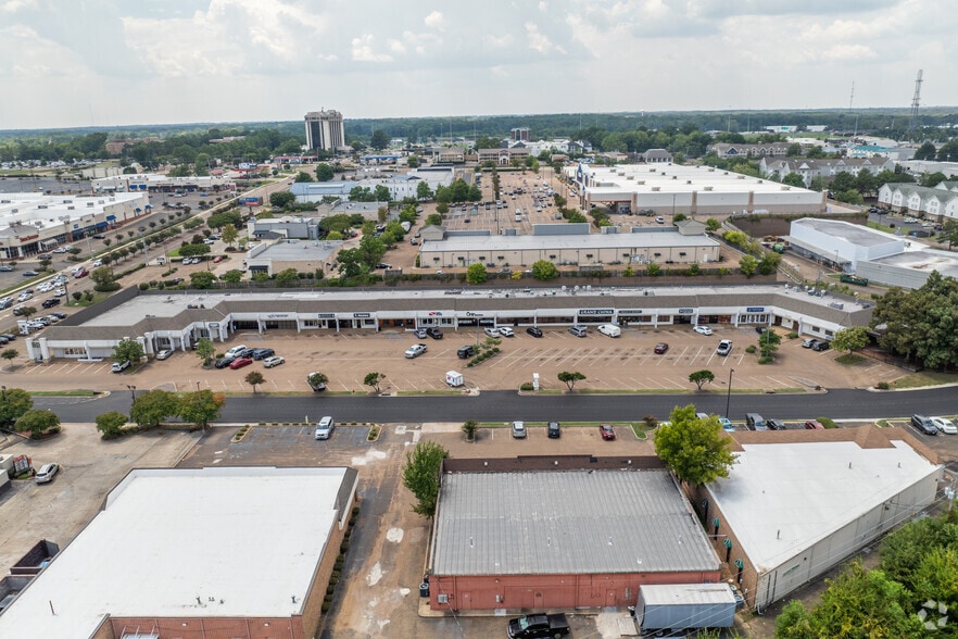 More Photos Of 1060 E County Line Rd, Ridgeland Unknown For Sale
