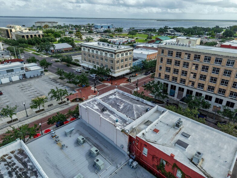 More Photos Of 101 W 1st St, Sanford Storefront For Sale