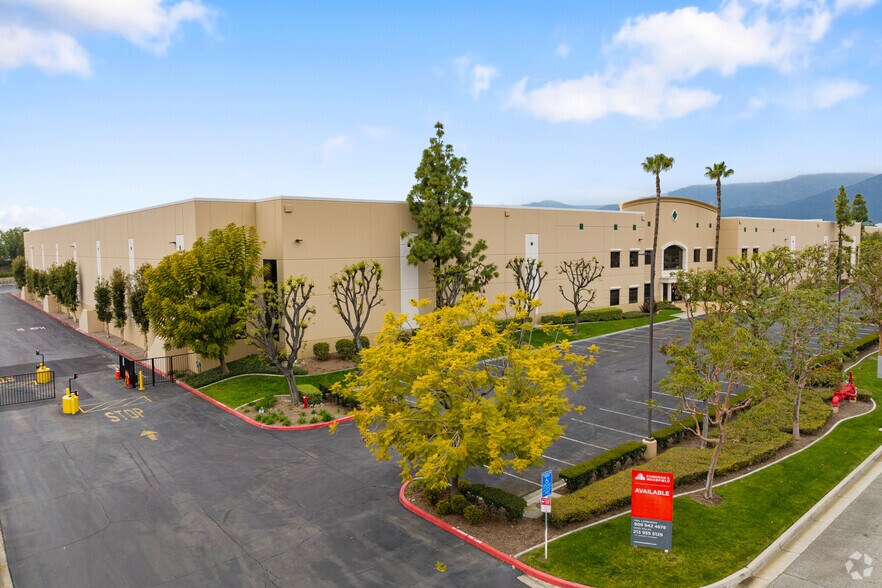 More Photos Of 5091 4th St, Irwindale Warehouse For Lease