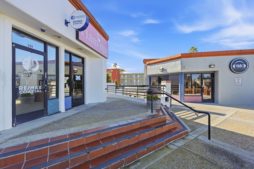 More Photos Of 4110-4190 Mission Blvd, San Diego Unknown For Lease