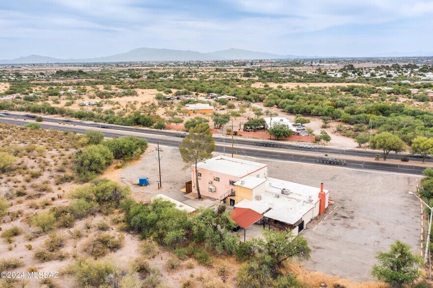 More Photos Of 3000 S Mission Rd, Tucson Storefront Retail Residential For Sale
