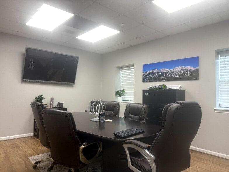 More Photos Of 404 Newport Blvd, League City Flex For Sale