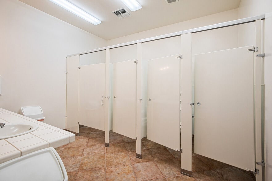 More Photos Of 459 Galice Rd, Merlin Religious Facility For Sale