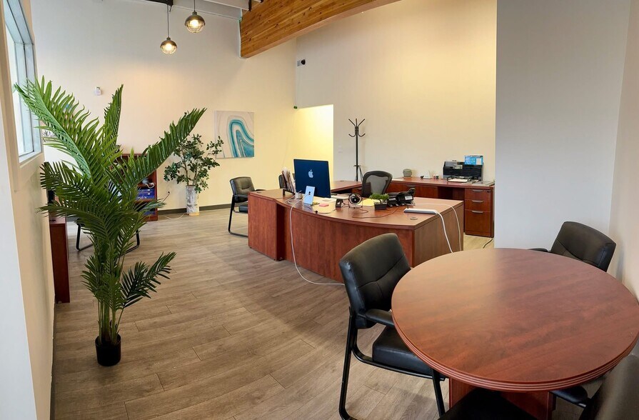 Primary Photo Of 9906 Franklin Av, Fort McMurray General Retail For Lease