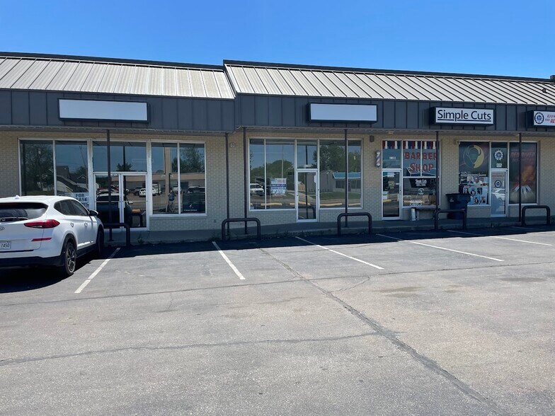 More Photos Of 602-608 SW Lee Blvd, Lawton General Retail For Lease