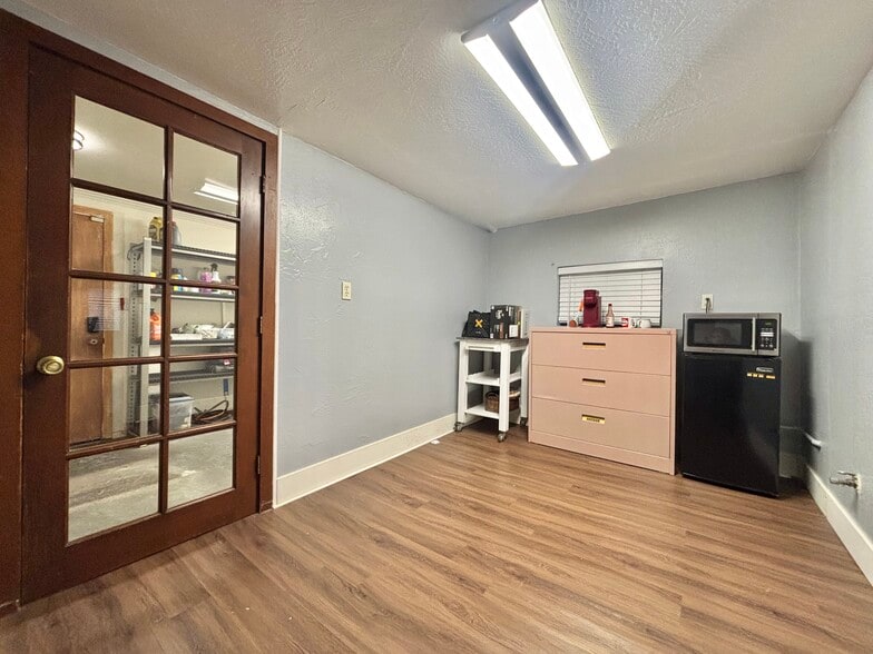 More Photos Of 1605 Capitola Rd, Santa Cruz Office For Lease