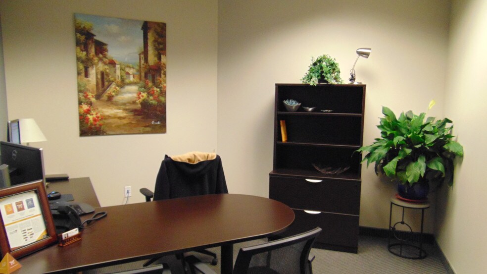 More Photos Of 552-580 W 800 N, Orem Medical For Sale