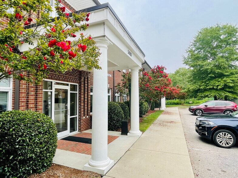 More Photos Of 5003 Southpark Dr, Durham Medical For Sale