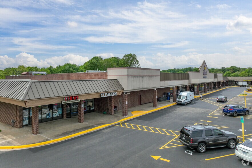 More Photos Of 4301-4383 Dale Blvd, Dale City Unknown For Lease