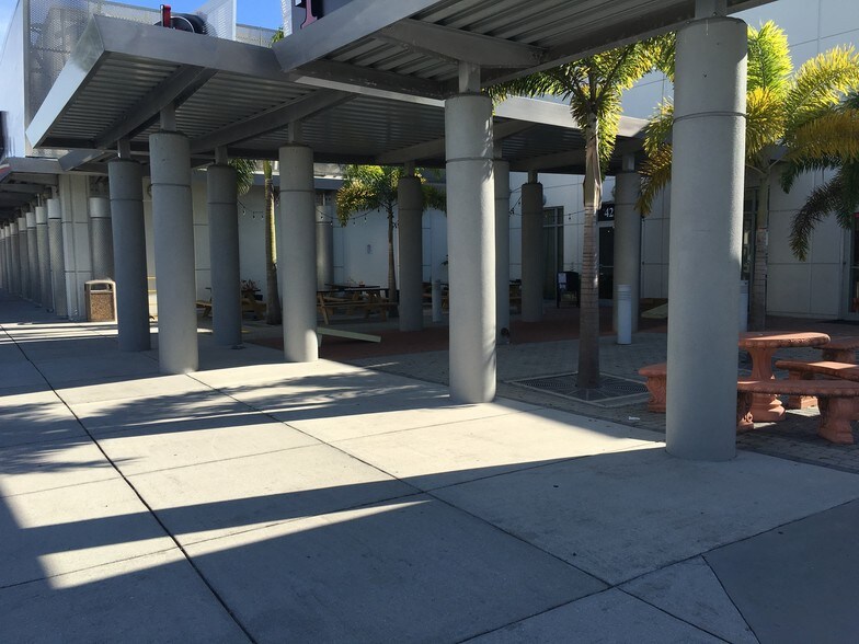 More Photos Of 4224 S Cleveland Ave, Fort Myers Unknown For Lease