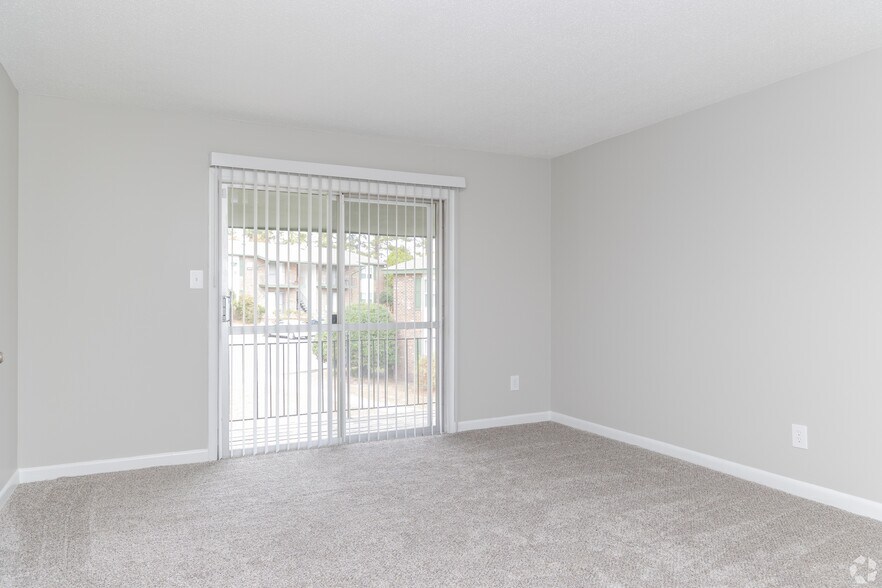 More Photos Of 29 Briar Cir, Fayetteville Apartments For Sale