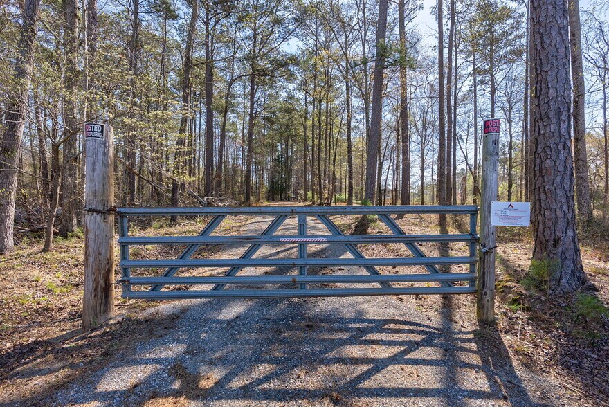 More Photos Of 8986 U.S. 29 S, Hull Land For Sale