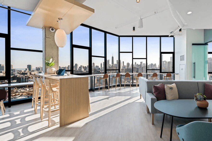 More Photos Of 730 N Milwaukee Ave, Chicago Apartments For Lease