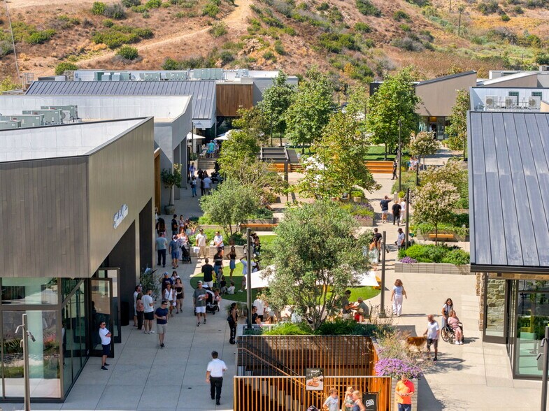 More Photos Of 23465 Civic Center Way, Malibu Unknown For Lease
