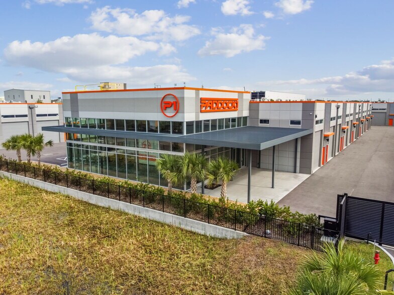 More Photos Of 1111 N 34th St, Tampa Self Storage For Sale