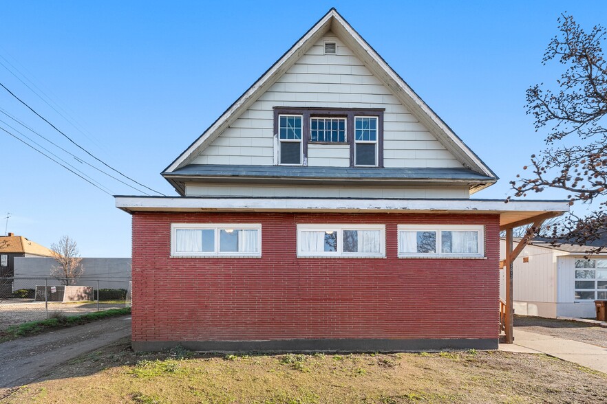 More Photos Of 2012 N Ruby St, Spokane Freestanding For Sale