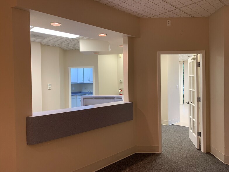 More Photos Of 6000 Fairway Dr, Rocklin Medical For Sale