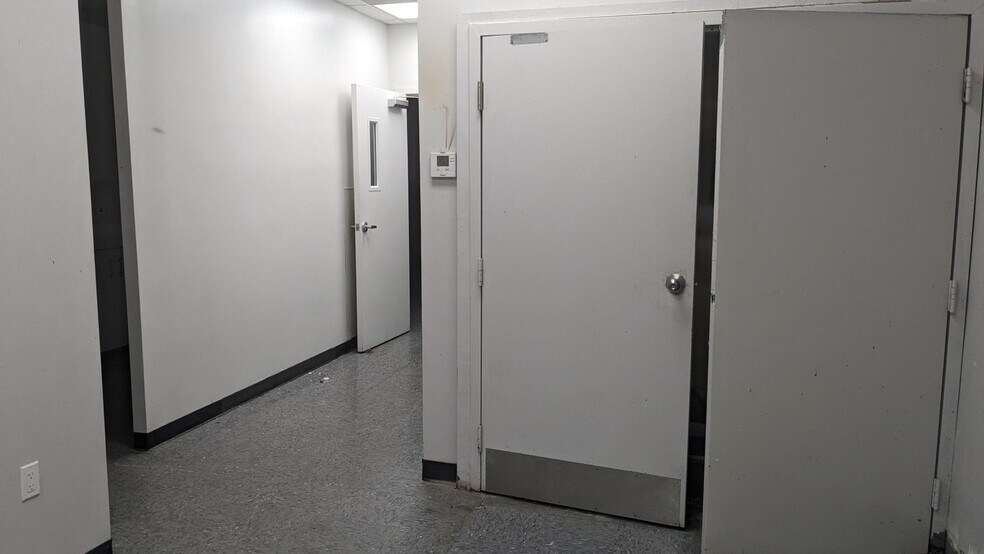 More Photos Of 9360 NW 27th Ave, Miami Freestanding For Lease