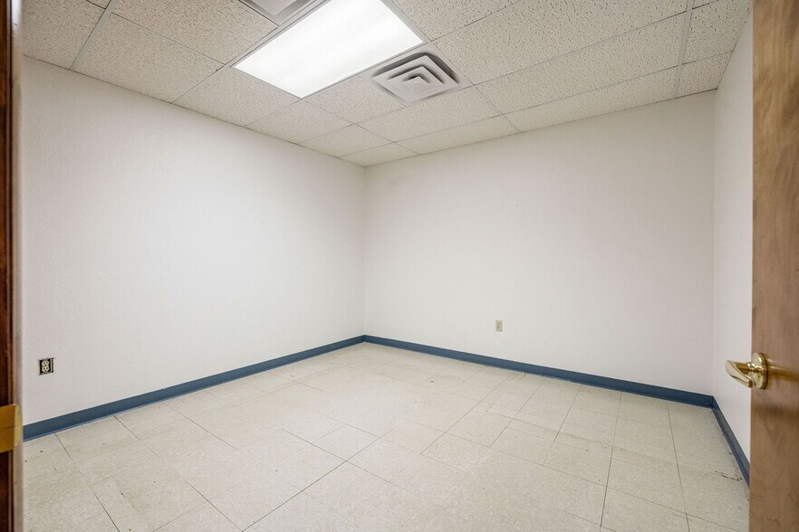 More Photos Of 405 E Florida St, Deming Medical For Sale