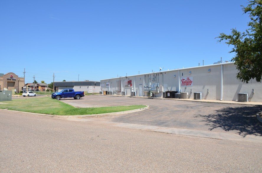 More Photos Of 417 Frankford Ave, Lubbock General Retail For Sale