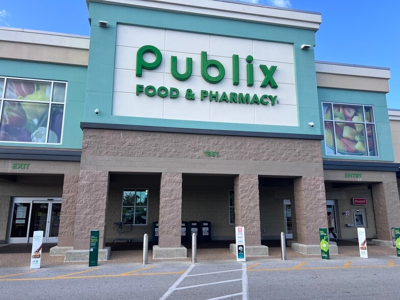 Primary Photo Of 1851 N US Highway 1, Fort Pierce Unknown For Lease