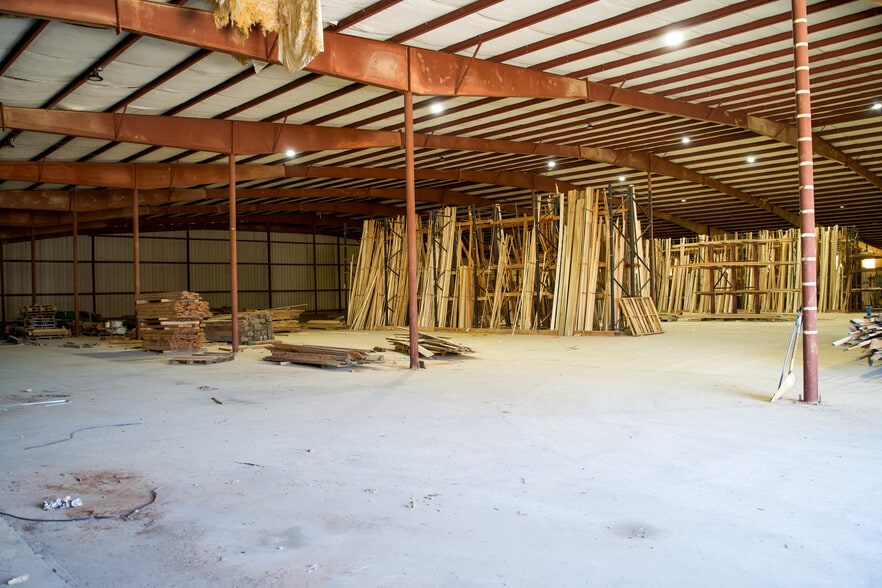 More Photos Of 28260 McKee Rd, Toney Unknown For Lease