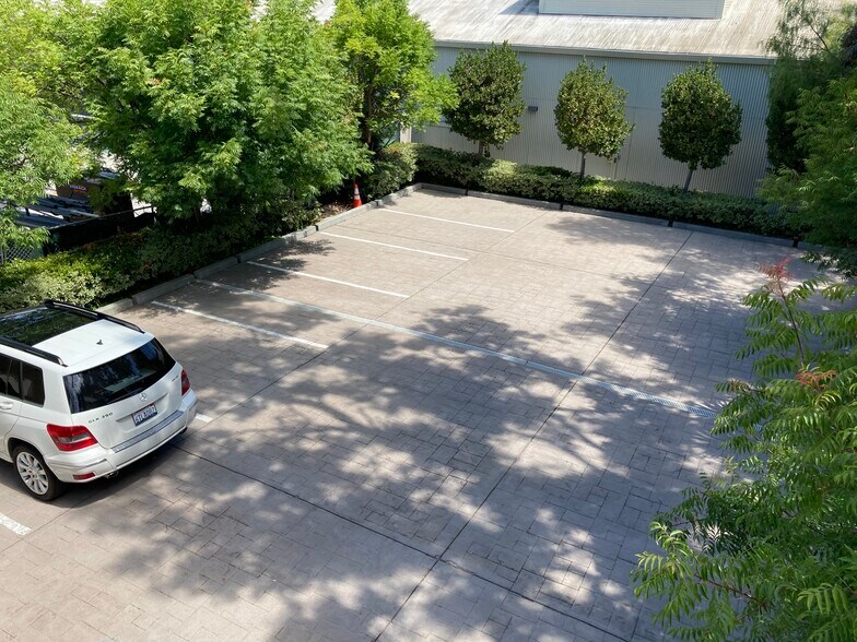 More Photos Of 3239 El Camino Real, Palo Alto Office For Lease